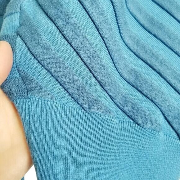 Lane‎ Bryant Womens Blue Striped V-Neck Sweater Size 14/16 Rayon & Nylon Blend - Picture 9 of 9